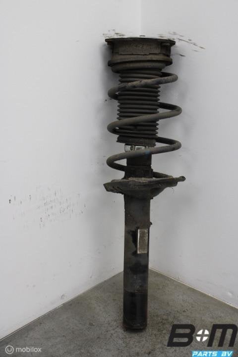 Veerpoot voorzjide VW Golf 7 5Q0413023FJ, Utilisé