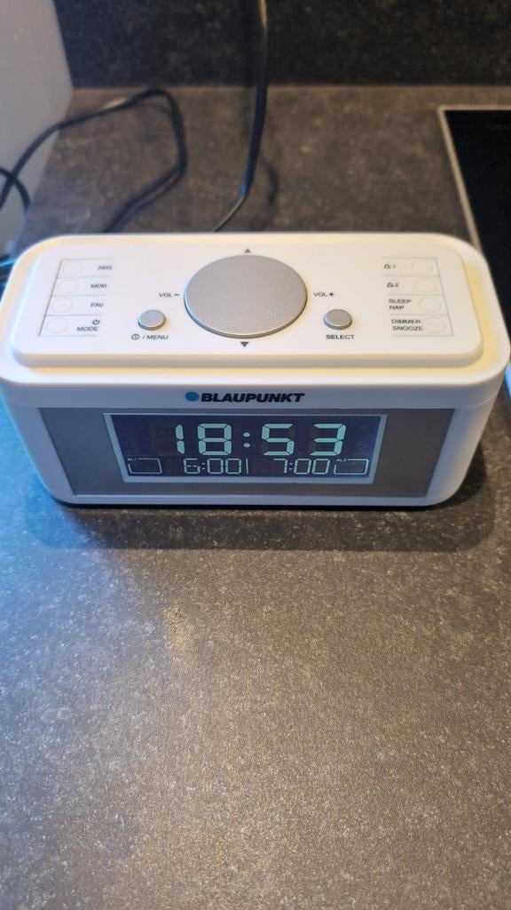 Radiogestuurde klokradio Blaupunkt, Elektronische apparatuur, Wekkers, Ophalen of Verzenden, Zo goed als nieuw, Digitaal