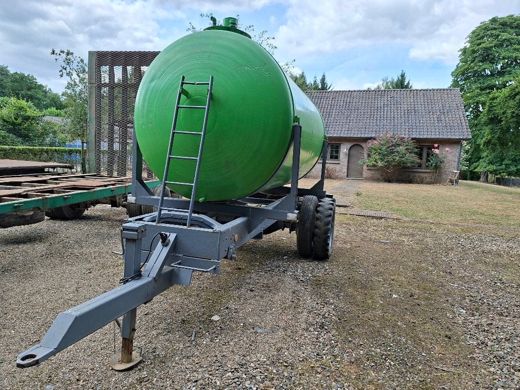 Waterton, Zakelijke goederen, Landbouw | Werktuigen, Ophalen