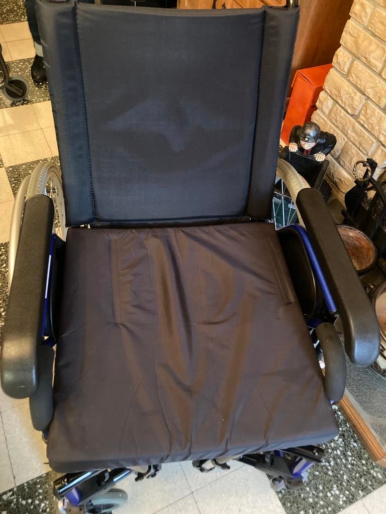 Chaise roulante, Ophalen, Zo goed als nieuw