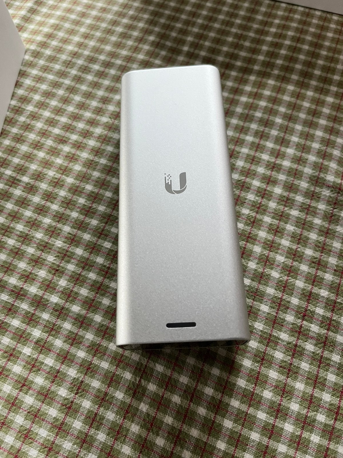 Cloudkey Unify, Enlèvement ou Envoi