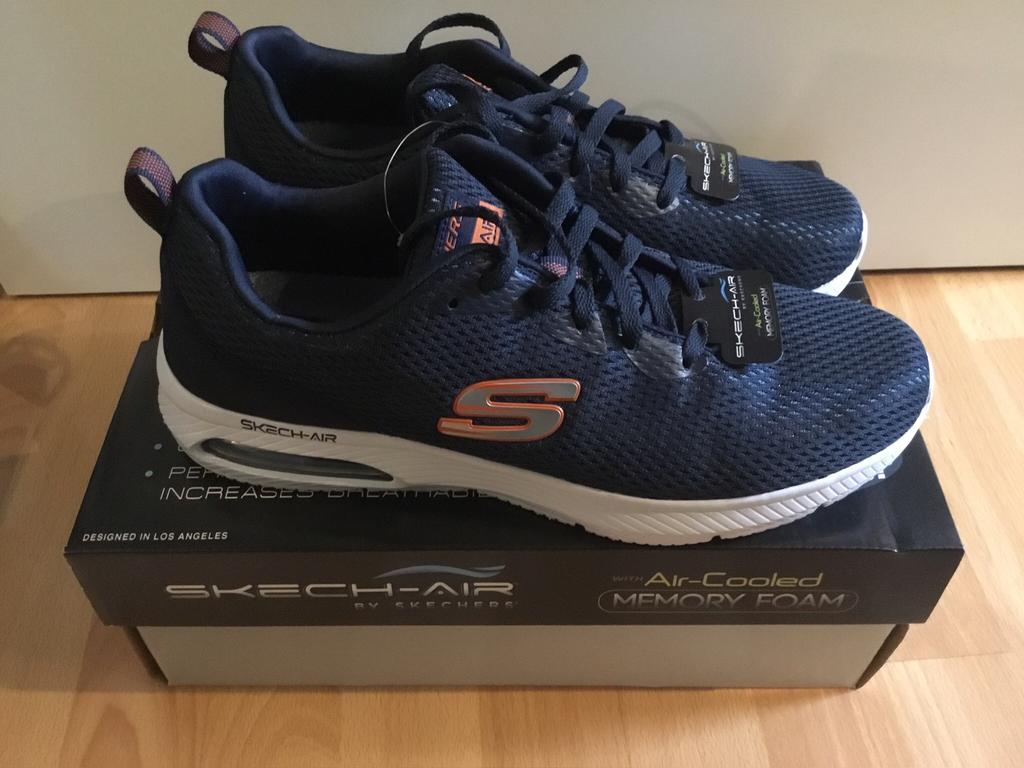 Sketchers maat 42 - nieuw, Vêtements | Hommes, Chaussures, Neuf, Enlèvement ou Envoi, Chaussures de sport, Bleu