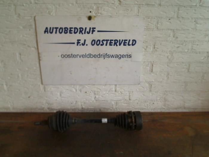 Aandrijfas links-voor van een Volkswagen Beetle, Gebruikt, -, Volkswagen, -