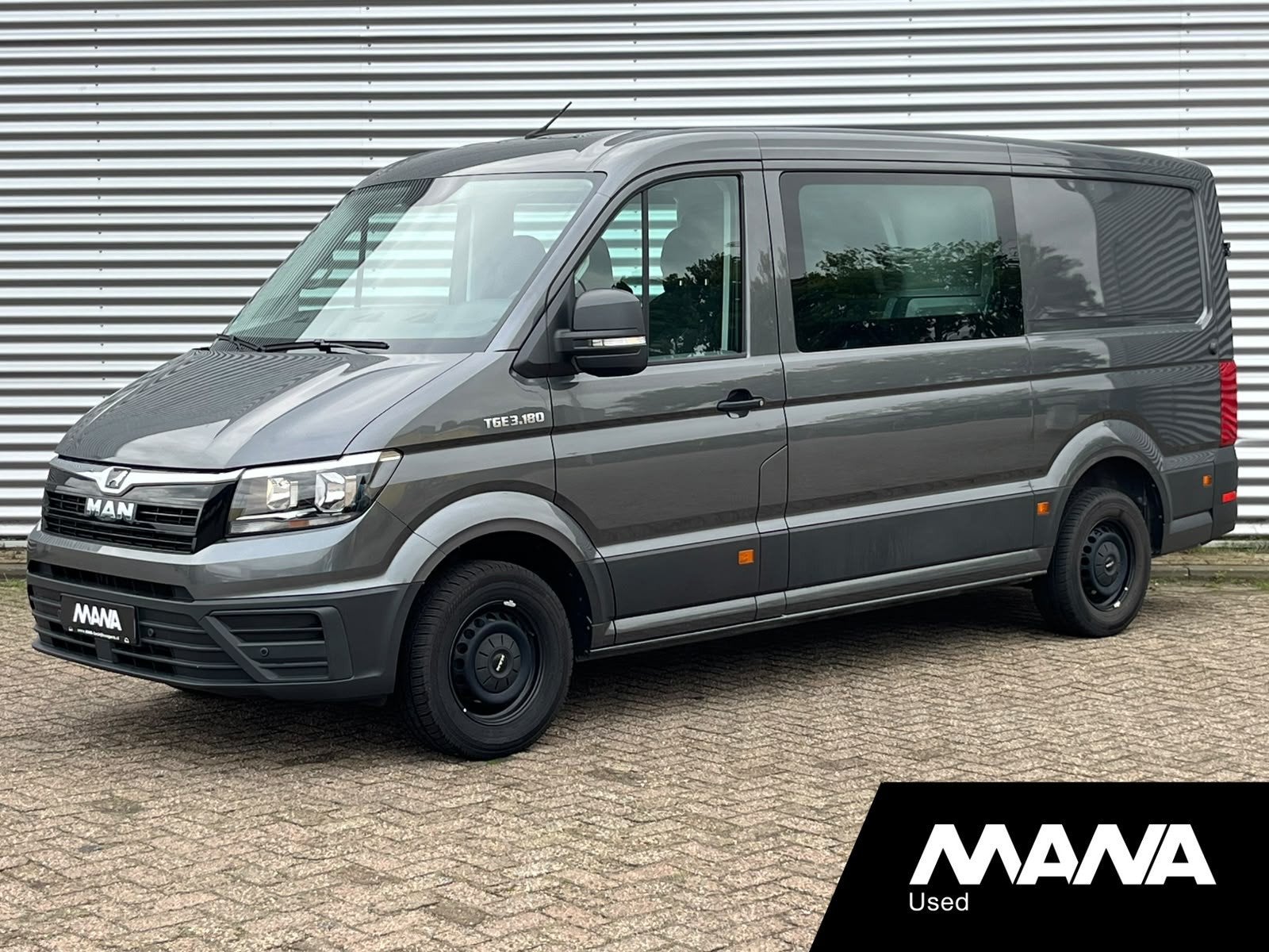 MAN TGE 3.180 L3H2 DC • Indium Grey • trekhaak • navi, Dealer onderhouden, Stof, Gebruikt, 4 cilinders