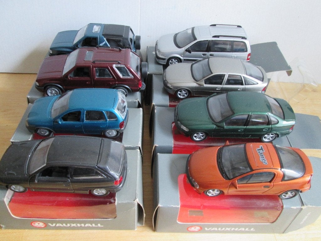 Vauxhall / Opel Sammlung 8 Stück in 1:43 in Vauxhall OVP, Hobby en Vrije tijd, Modelauto's | 1:43, Ophalen of Verzenden, Gebruikt