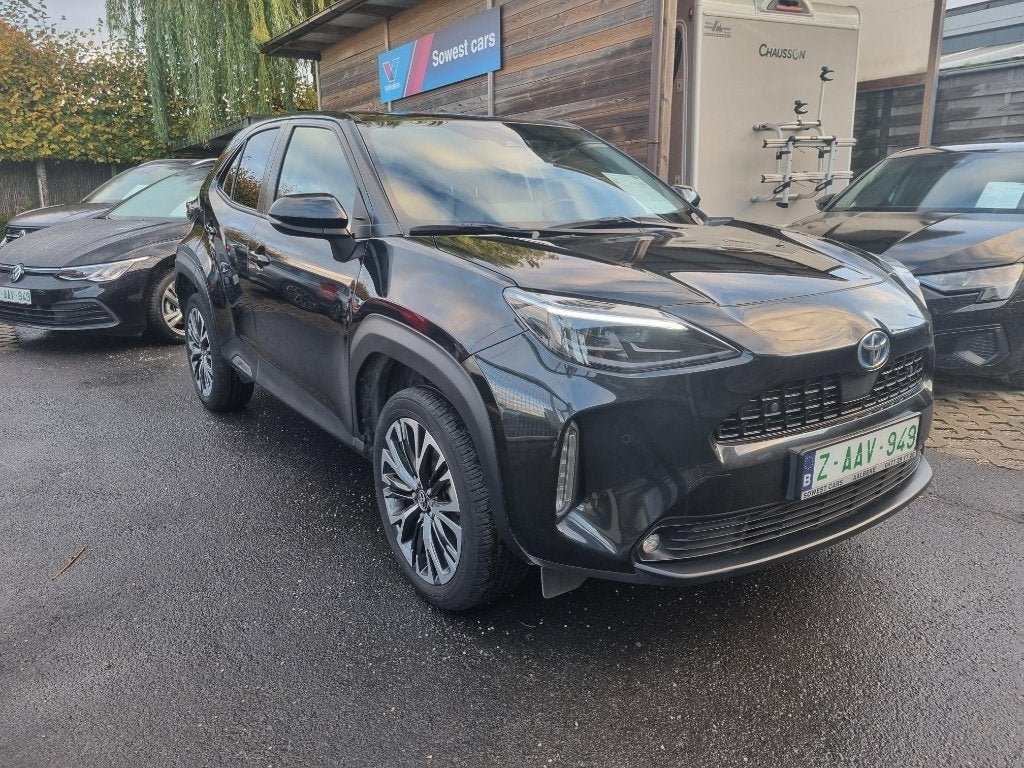 TOYOTA YARIS CROSS HYBRIDE, 1495 cc, Leder en Stof, Zwart, 5 zetels