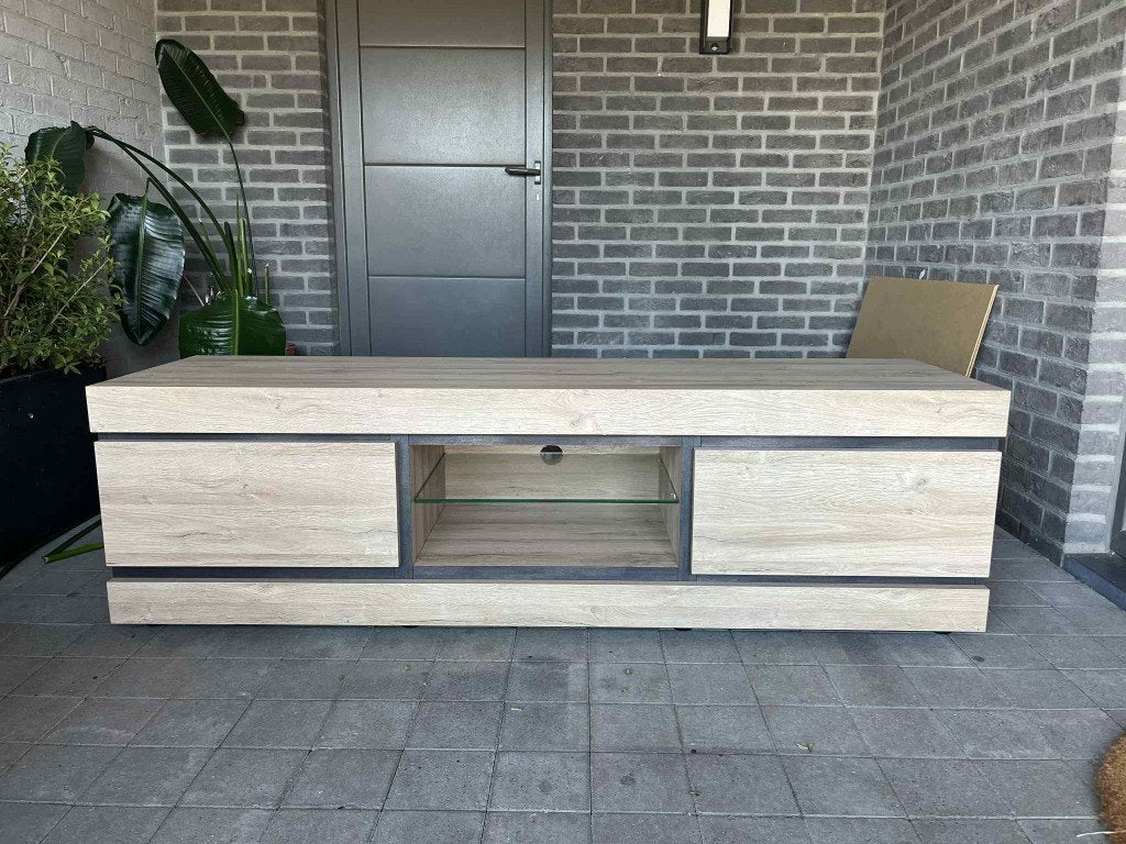 TV-meubel, Ophalen, 150 tot 200 cm, Zo goed als nieuw, Minder dan 100 cm