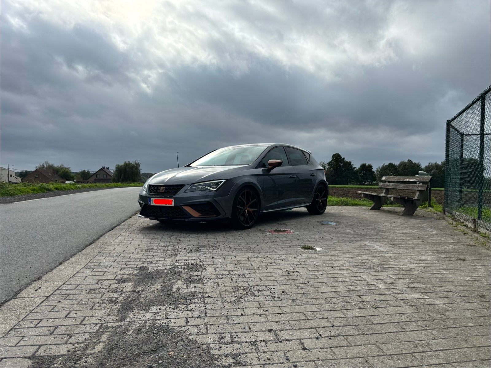 Seat loen cupra R   Nummer 364/799, Autos, Cuir et Alcantara, Achat, Euro 6, Autres couleurs