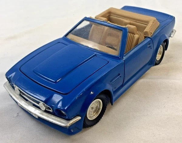 Modèle de voiture cabriolet Polistil Aston Martin V8 1:25 en, Envoi, Comme neuf, Voiture, Autres marques