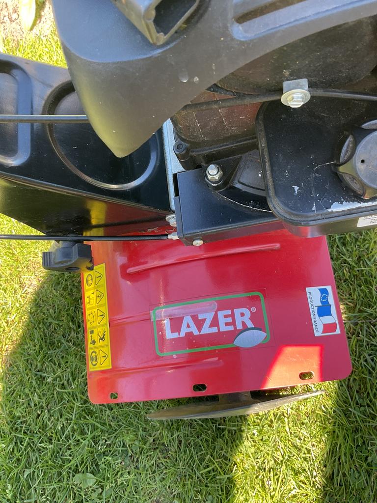 Tuinfrees lazer motor Bridge stratton, Enlèvement