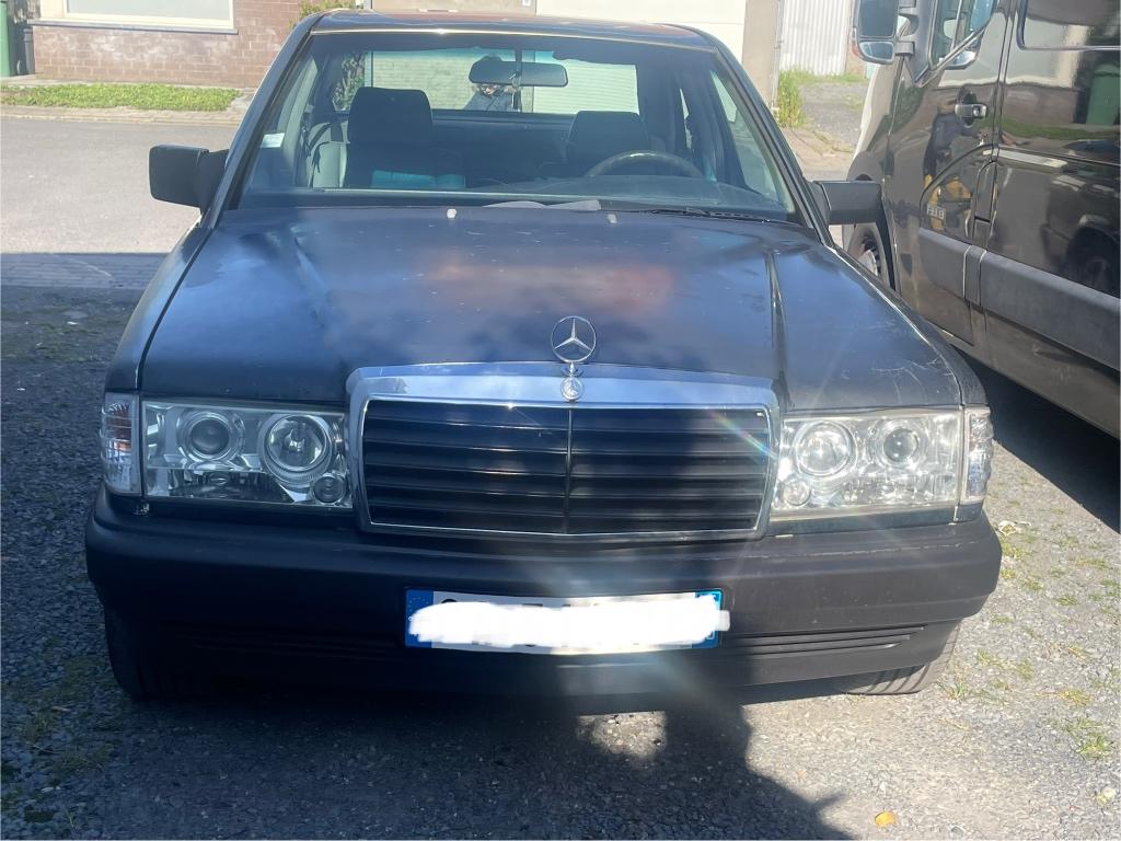 Mercedes w201, Automaat, 4 deurs, Zwart, Zwart