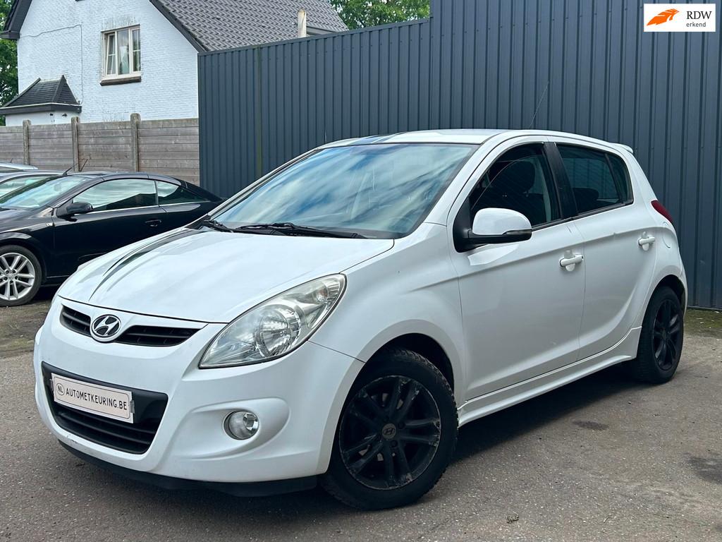 Hyundai I20 Wave 1.4 CRDi i-Motion Euro 5, Auto's, Hyundai, Voorwielaandrijving, Gebruikt, 4 cilinders, 1396 cc
