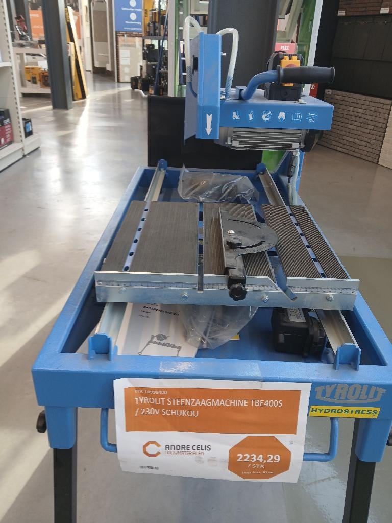 Tafelzaagmachine voor stenen, Ophalen, 70 mm of meer, Overige typen, Nieuw