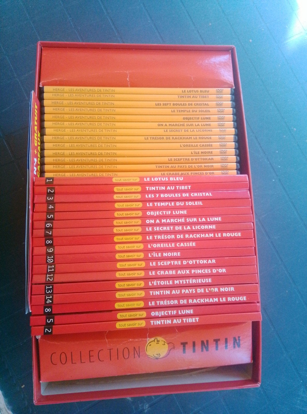 Collection de 14 livres et DVD associés sur Tintin, Enlèvement ou Envoi