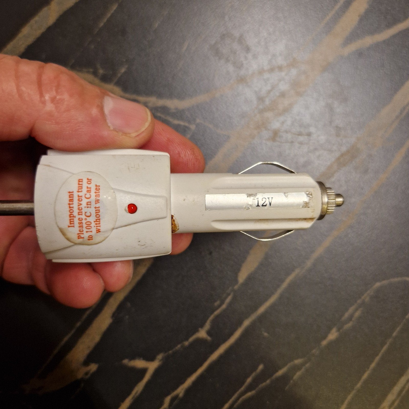 flessenwarmer adapter auto  12v naar.220v, Kinderen en Baby's, Babyvoeding en Toebehoren, Ophalen