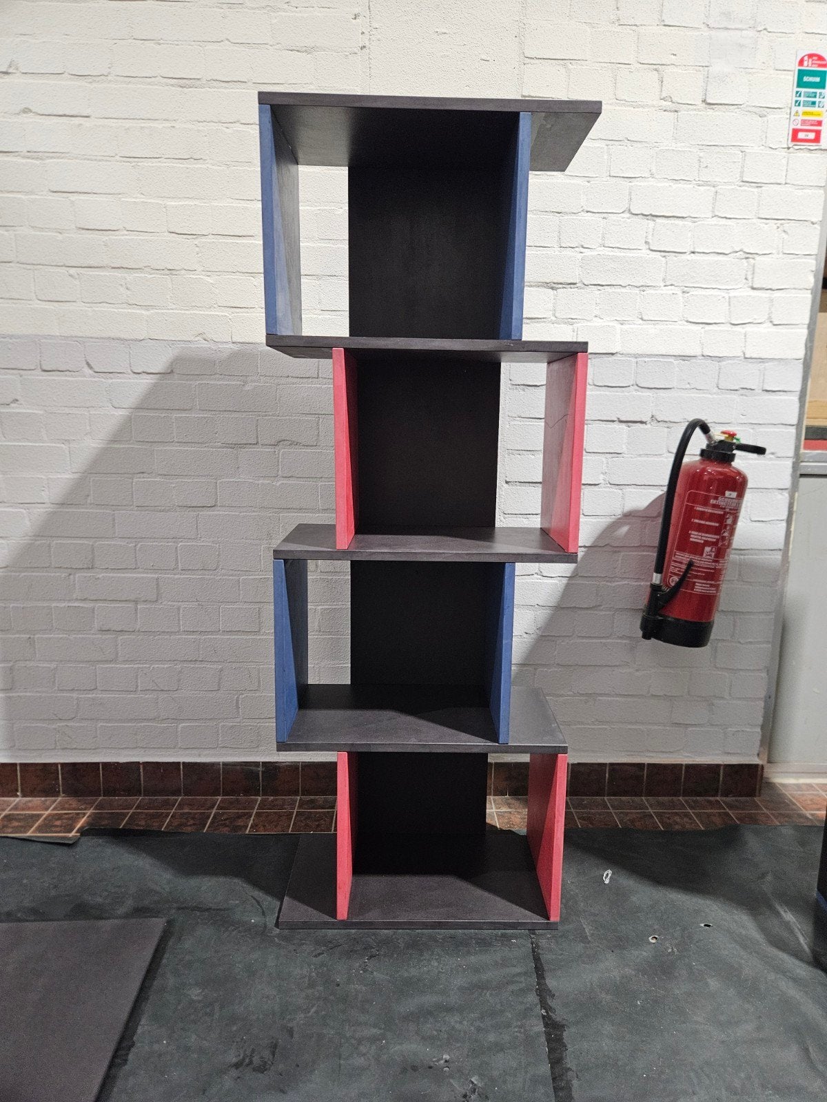 Mdf kast, Ophalen