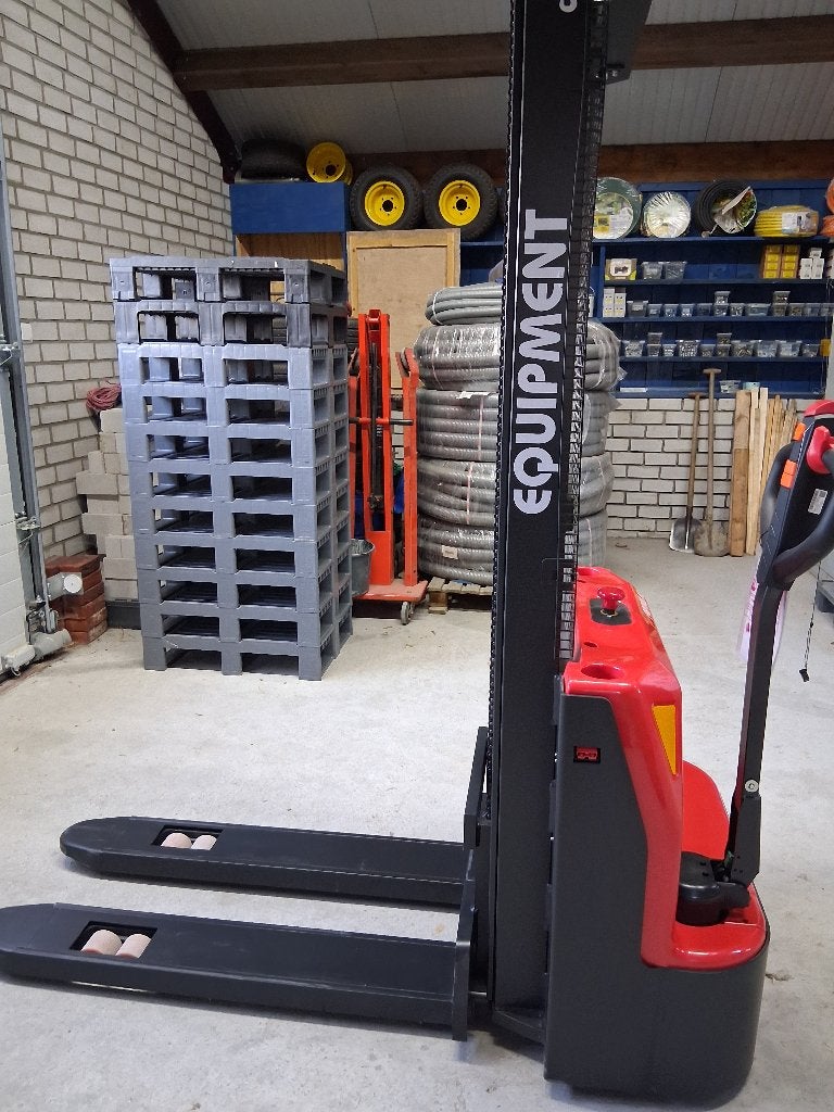 Stapelaar 1500 kg hefvermogen  3600 mm hefhoogte, 1000 à 2000 kg, Enlèvement, Électrique, Empileur