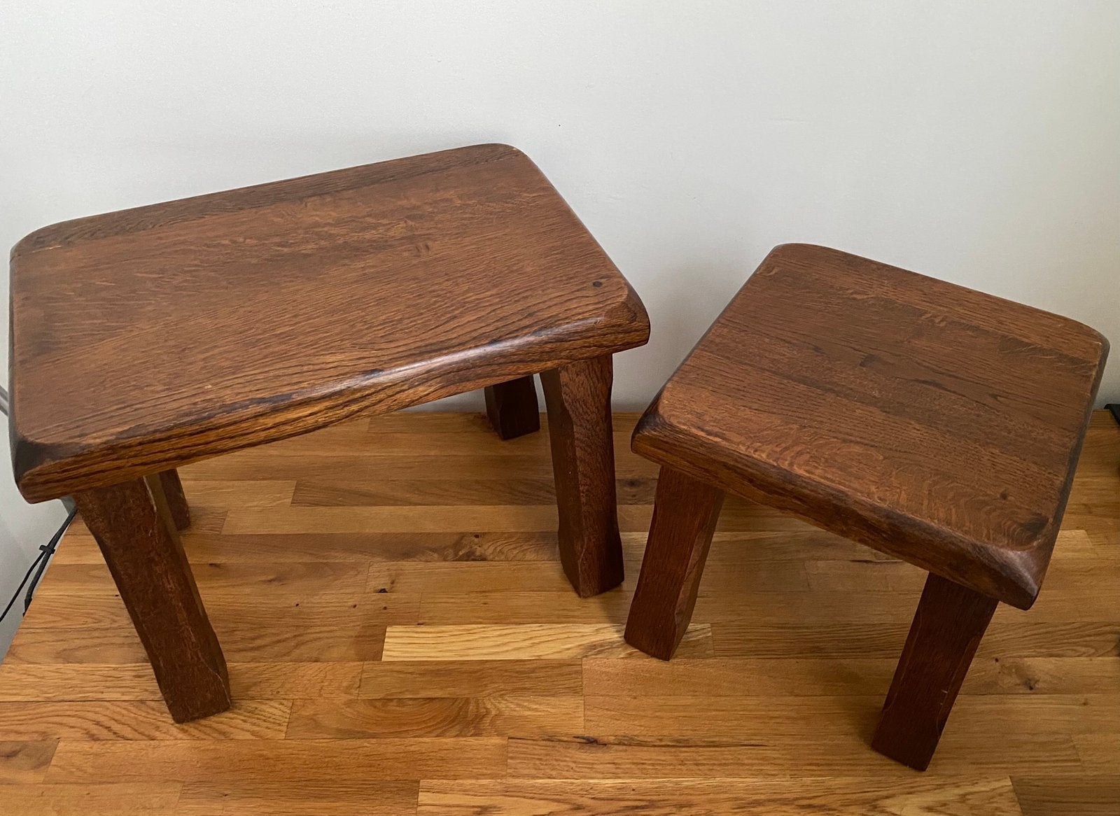 Duo tables gigognes vintage, chêne massif, style brutaliste, Maison & Meubles, Enlèvement, Comme neuf