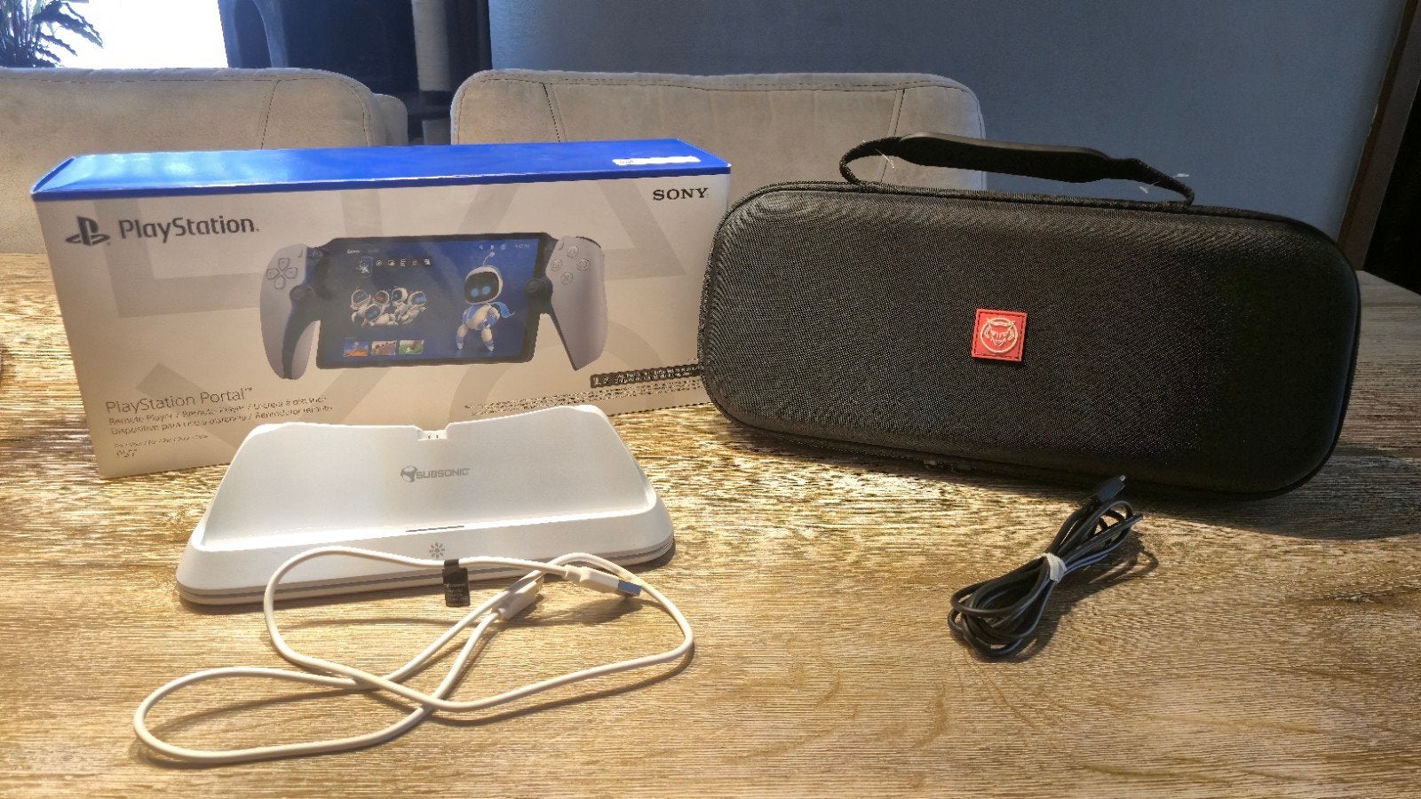 PLAYSTATION PORTAL + oplaadstation + EVA-hoes., Consoles de jeu & Jeux vidéo, Sans fil, PlayStation 5, Comme neuf, Enlèvement