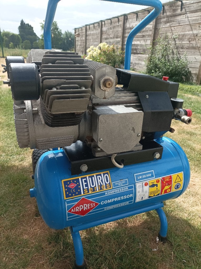 Compresseur, Ophalen, Gebruikt, 6 tot 10 bar, 25 tot 100 liter