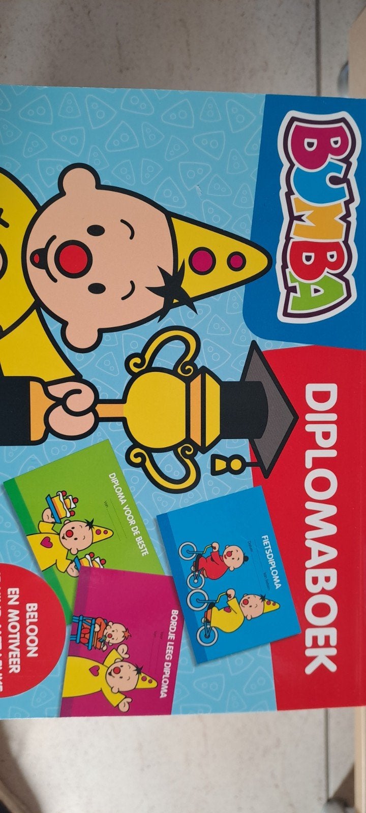 bumba diplomaboek NIEUW, Enlèvement