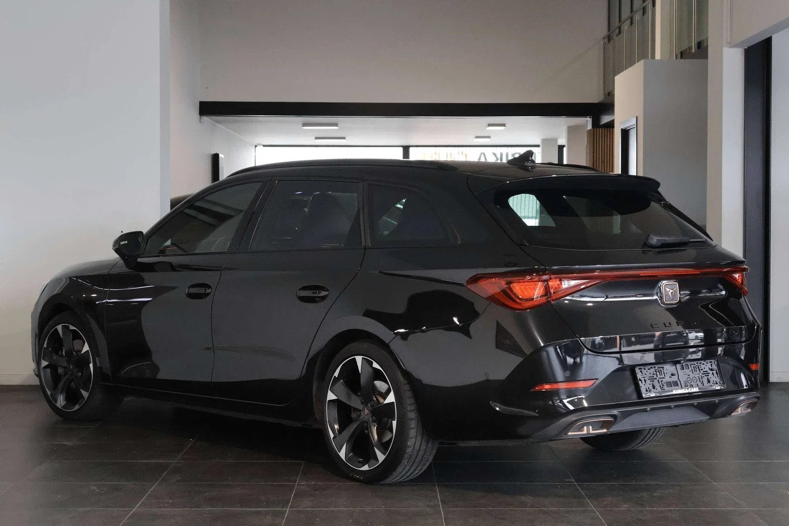 CUPRA Leon Leon ST e-Hybrid 1.4 DSG (150 kW) BTW* Garantie*, Autos, 1395 cm³, Achat, Euro 6, Entreprise