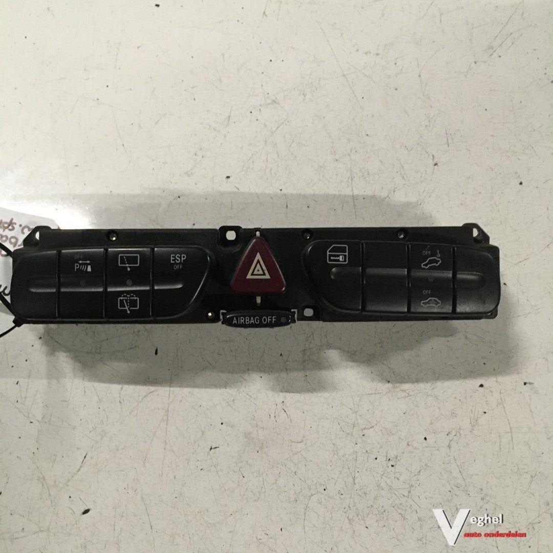 Mercedes C203 220 cdi 2003 Alarmlichtschakelaar , airbagscha, Gebruikt, -, -, Ophalen of Verzenden