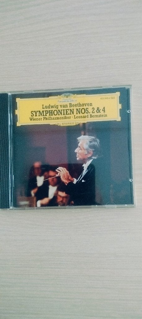 CD L.Van Beethoven SYMPHONIEN 2 & 4, Cd's en Dvd's, Cd's | Klassiek, Ophalen, Classicisme, Zo goed als nieuw, Orkest of Ballet