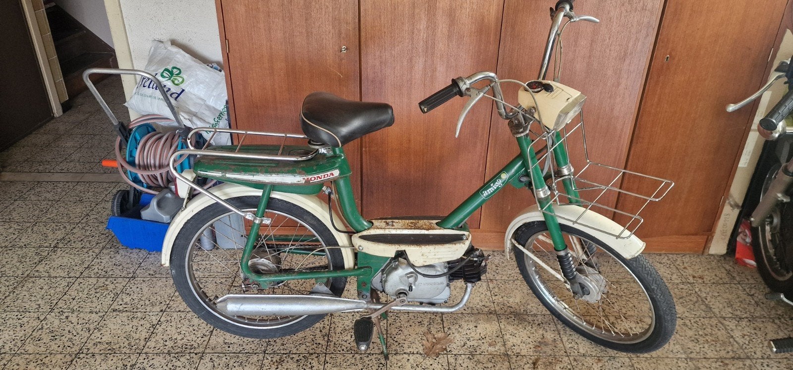 Honda Amigo met bouwjaarattest, Ophalen