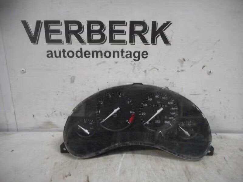 COCKPIT Opel Corsa B (73 / 78 / 79) (90534906), Bahnhofsplatz 65423 Rüsselsheim am Main, DE, Enlèvement ou Envoi, Opel, Opel Automobile GmbH