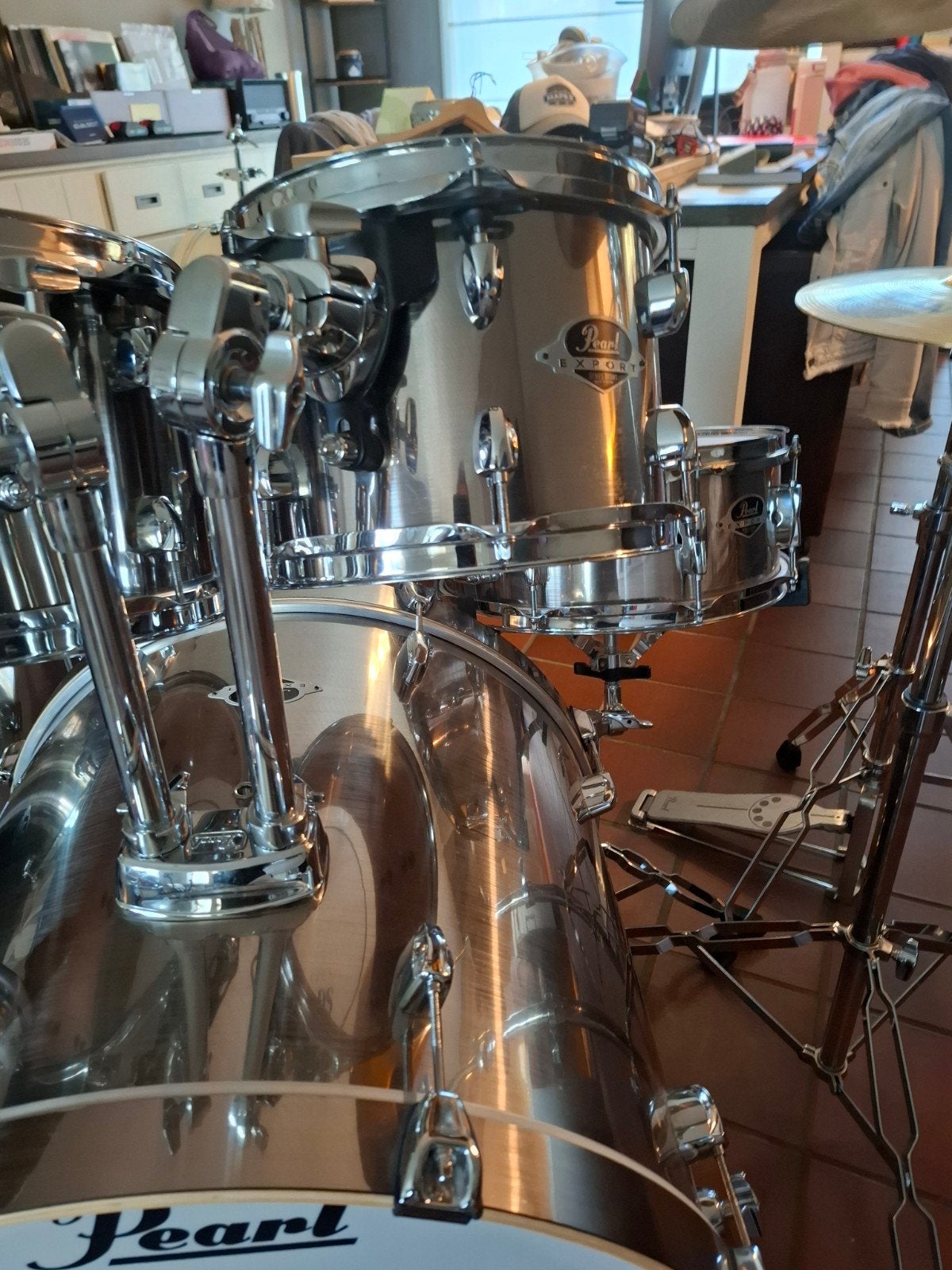 Kit de batterie complet Pearl Export Smokey Chrome + nouvell, Enlèvement, Comme neuf, Batterie ou Percussions