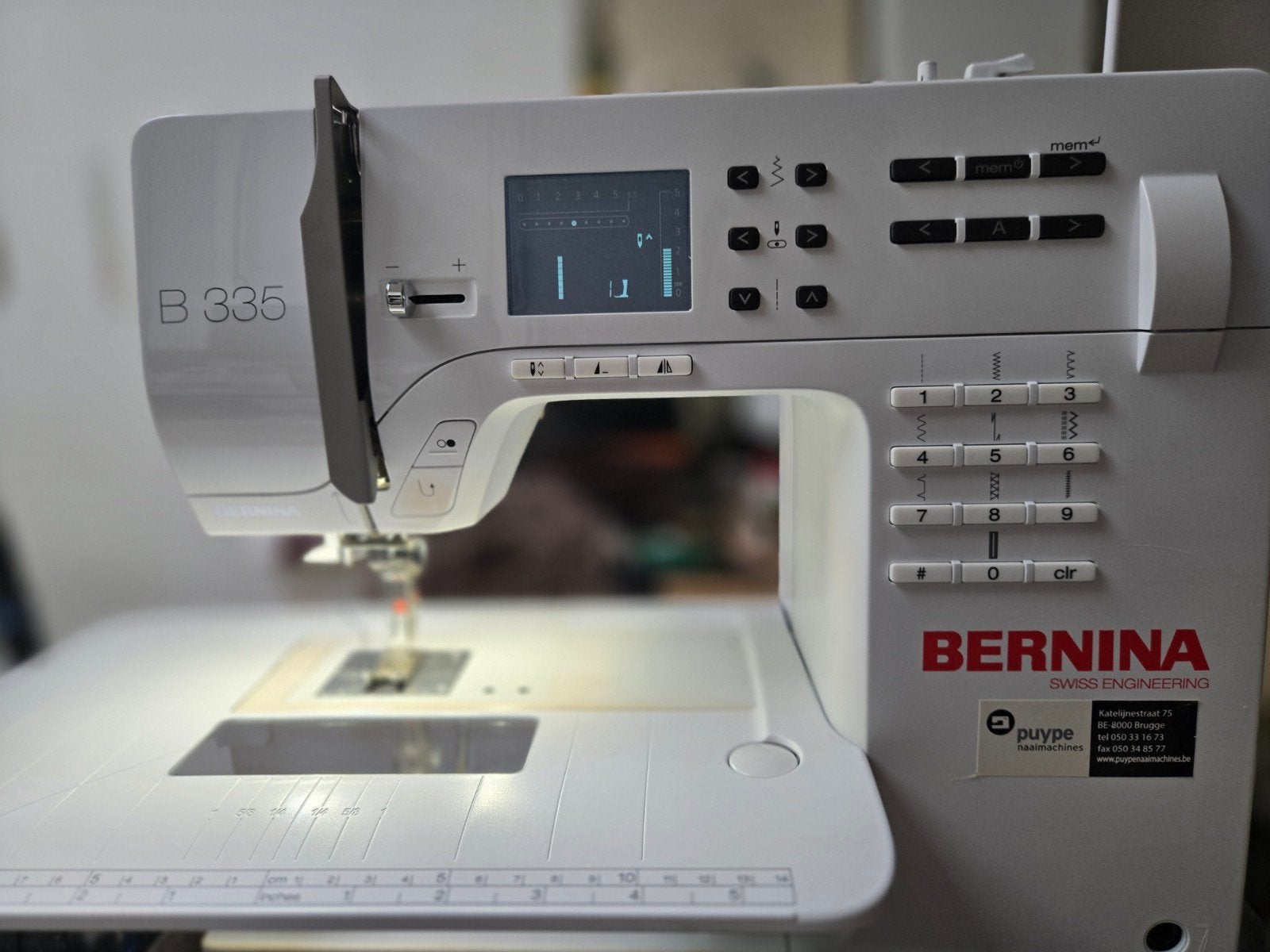 Bernina B335, Enlèvement, Utilisé, Machine à coudre, Bernina