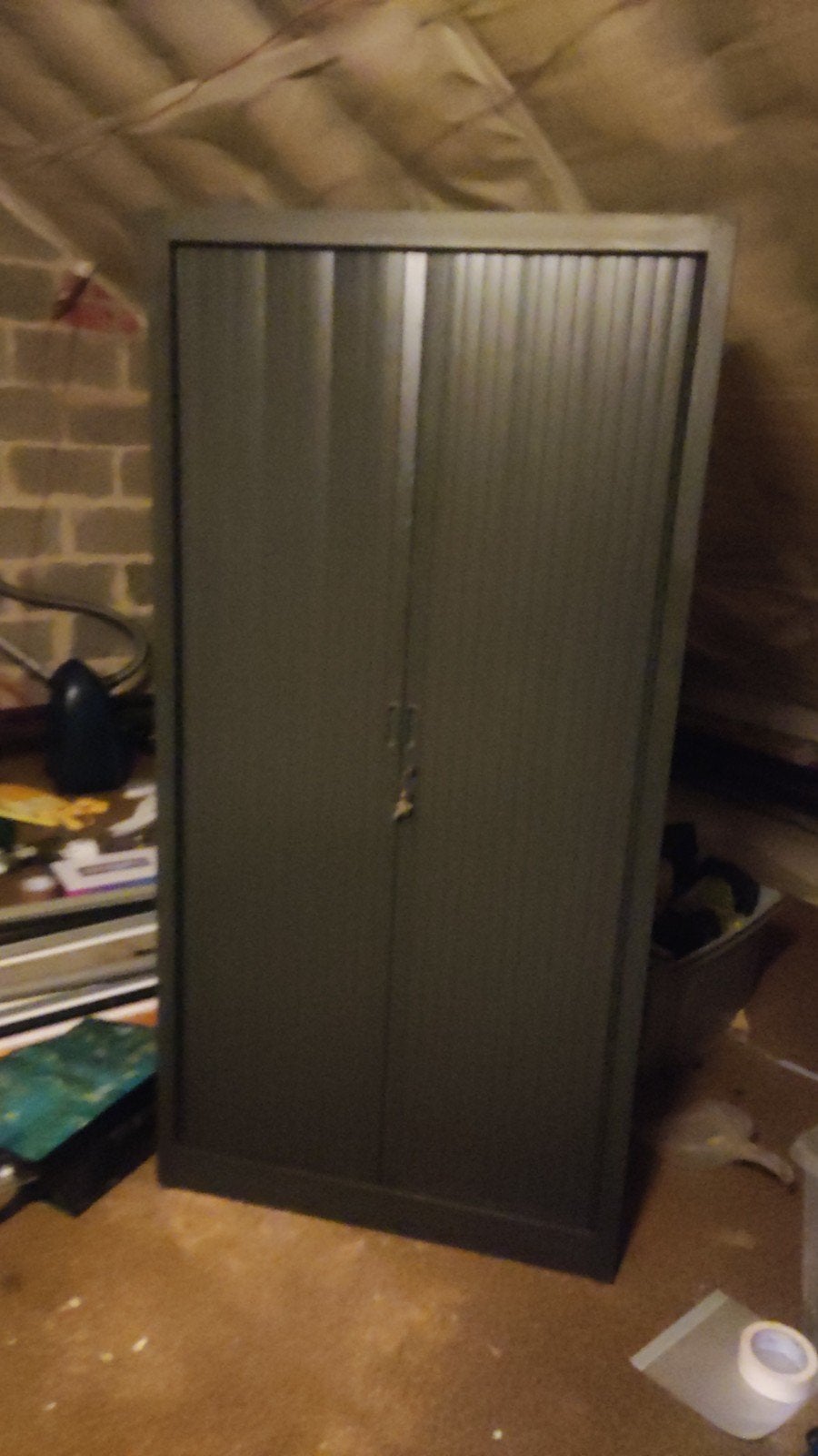 Metalen kast met pvc deuren voor kleine prijsje, Maison & Meubles, 25 à 50 cm, Comme neuf, 50 à 100 cm, 150 à 200 cm