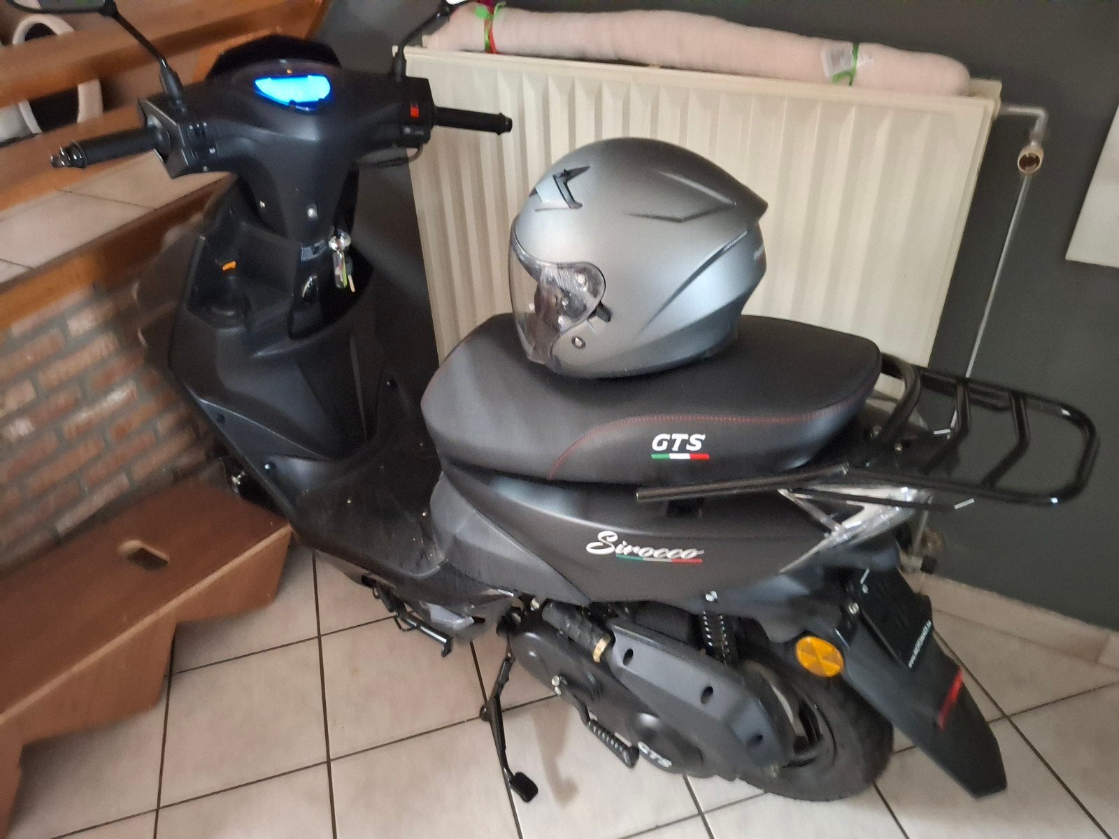 Scooter gts sirocco, Comme neuf, Classe B (45 km/h), Enlèvement