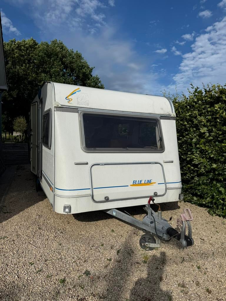 Knaus blue line, Caravans en Kamperen, Rondzit, Koelkast, Omvormbare zithoek, Particulier