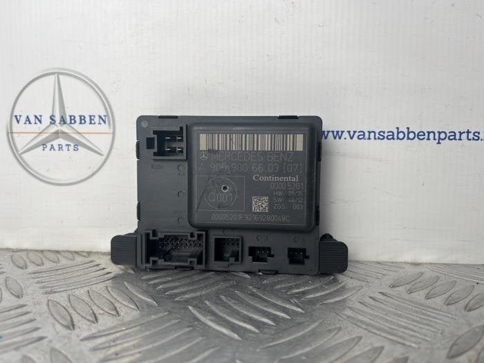 Module verrouillage central des portes d'un Mercedes Sprinte, Autos : Pièces & Accessoires, -, 3 mois de garantie, Utilisé, -