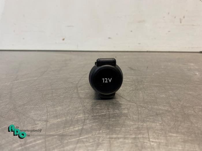 12 Volt aansluiting van een Citroen Berlingo (Berlingo 18-), Gebruikt, -, Ophalen of Verzenden, -