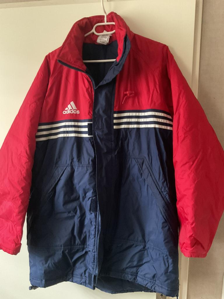Jas van Adidas, Ophalen, Zo goed als nieuw
