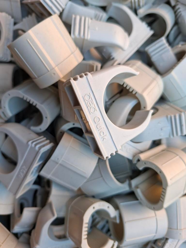 Lot colliers de serrage Obo quick M25 et M32