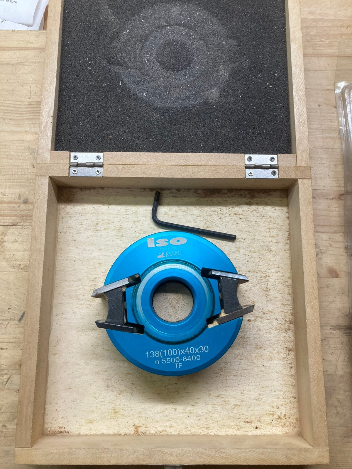 Porte outils pour toupie, Enlèvement, Comme neuf