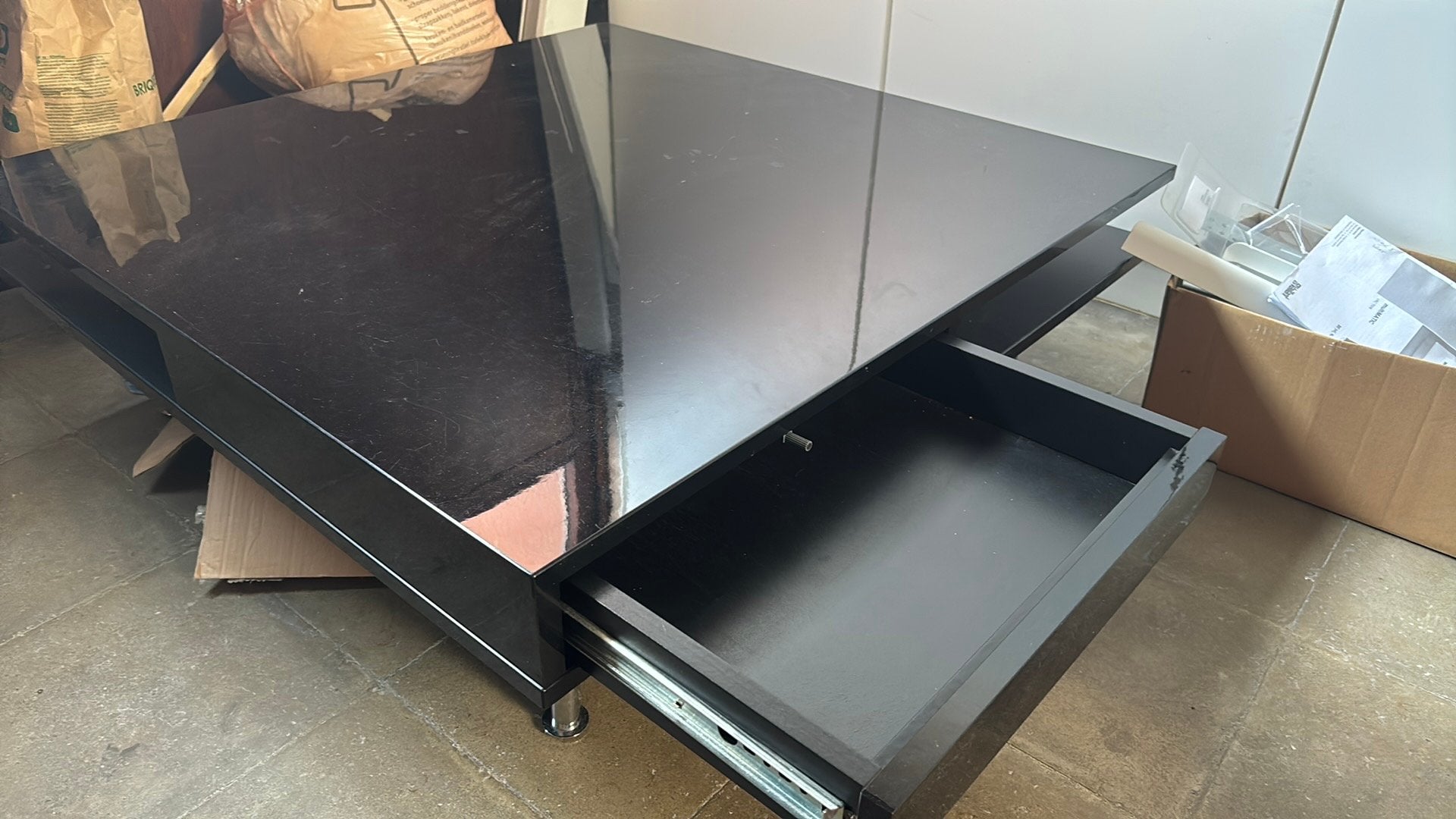Gratis salontafel, Ophalen, Gebruikt