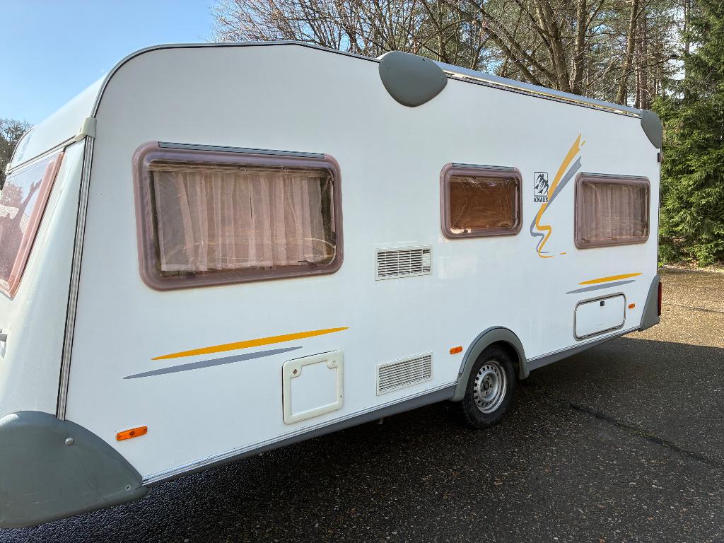 Knaus 500 voortent, Particulier, Knaus, Frans bed