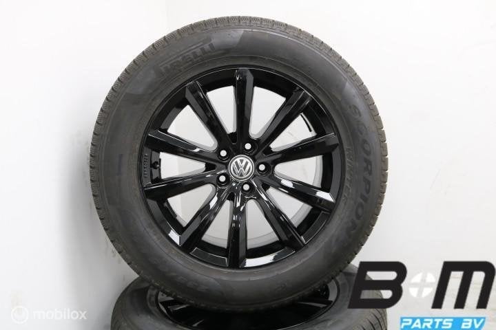 NIEUW! WINTER! Org. 18 inch velgen VW Touareg 3 760071498, Auto-onderdelen, Banden en Velgen, 18 inch, Banden en Velgen, Nieuw