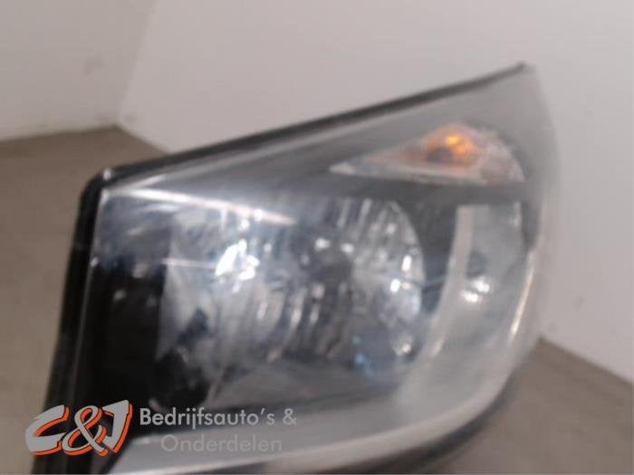 Phare gauche d'un Opel Vivaro, -, Opel, 3 mois de garantie, Utilisé