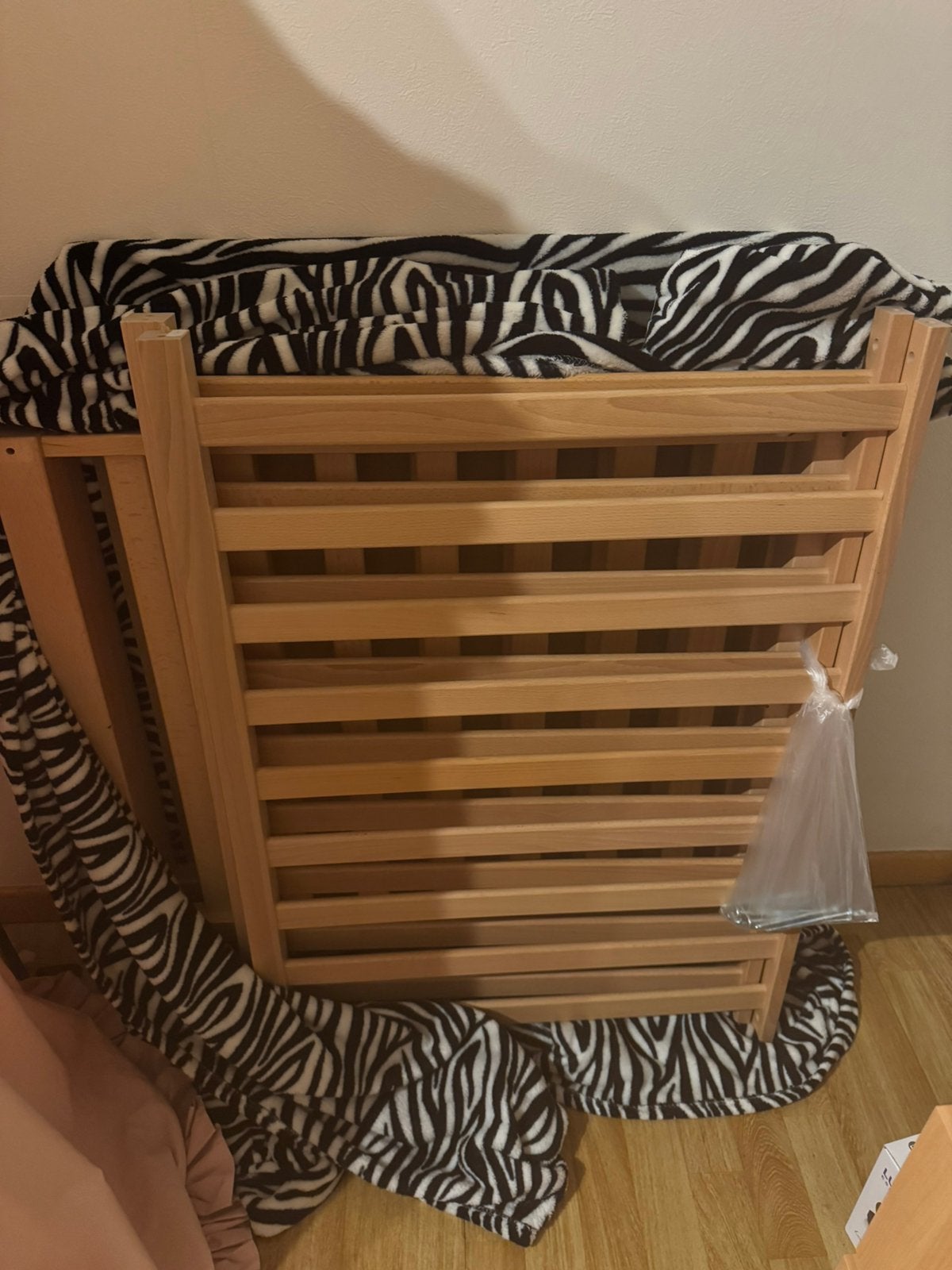 Park voor baby in eikenhoutkleur, Kinderen en Baby's, Ophalen, Zo goed als nieuw