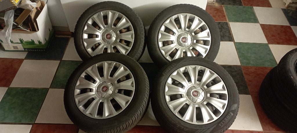 4 jantes FIAT, Autos : Pièces & Accessoires, Pneus & Jantes, 4 Saisons, 16 pouces, Véhicule de tourisme, 205 mm