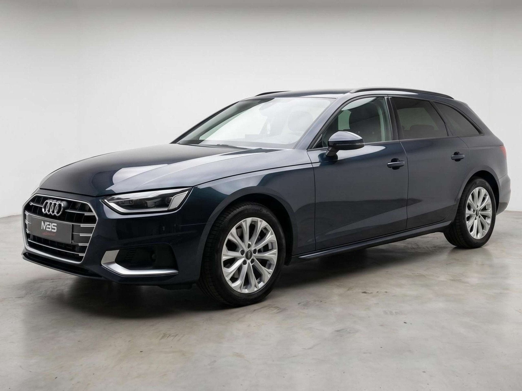 Audi A4 35 TFSI* *AUTO*TOIT PANO* SIEGE CHAUFFANT*, Entreprise, A4, Noir, 5 portes