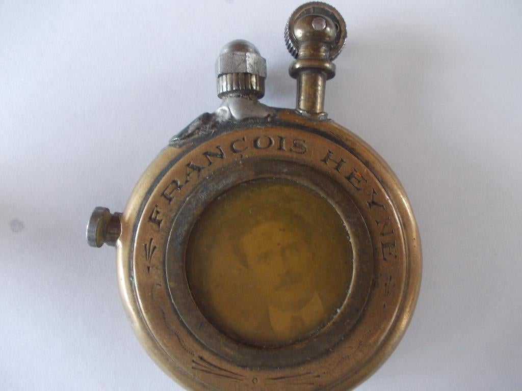 briquet très ancien, Collections, Enlèvement, Utilisé, Briquet