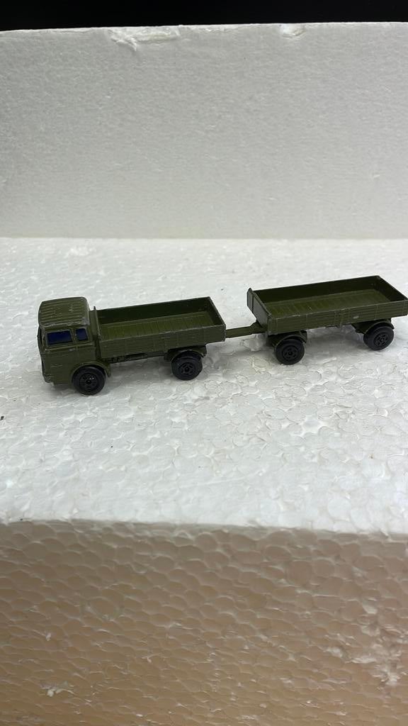 Matchbox Superfast Mercedes Truck & Trailer, Ophalen of Verzenden, Zo goed als nieuw, Matchbox