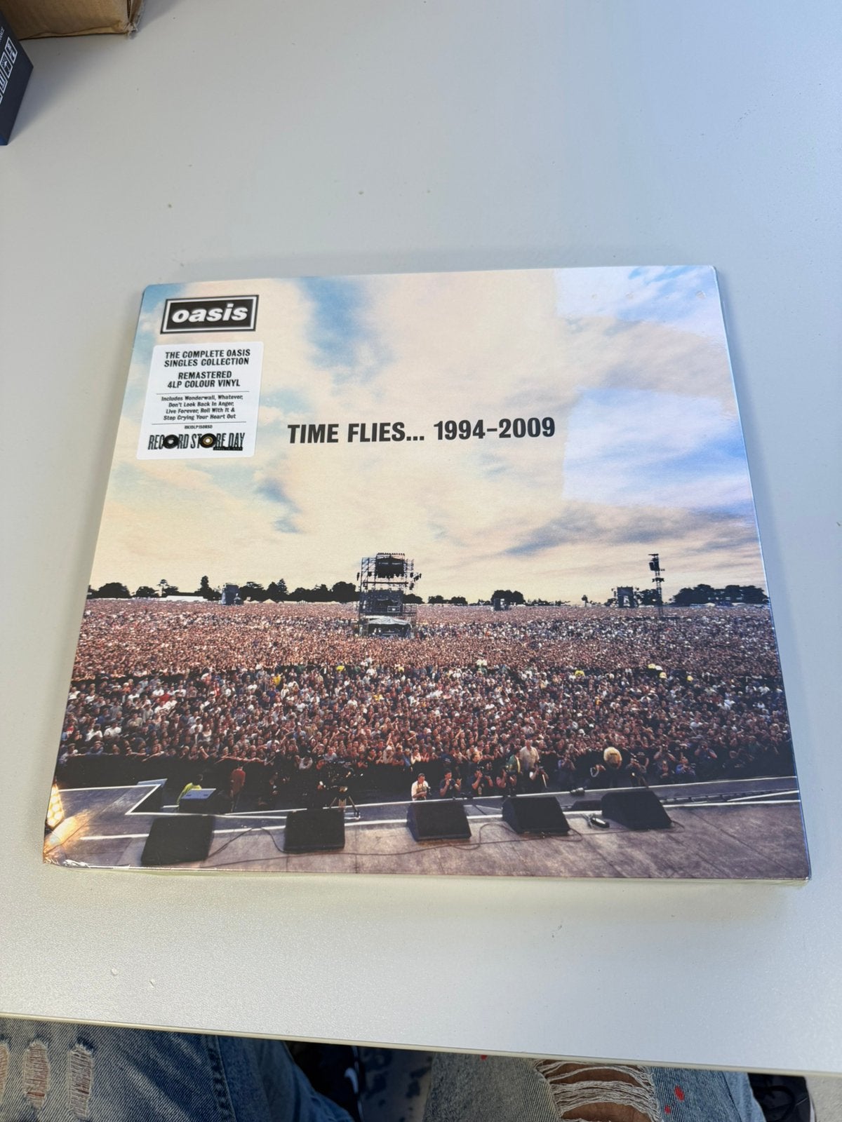 Oasis Time Flies 1994-2009 RSD 2025 4LP Vinyl SEALED boxset, Cd's en Dvd's, Boxset, Ophalen of Verzenden, 12 inch, Nieuw in verpakking